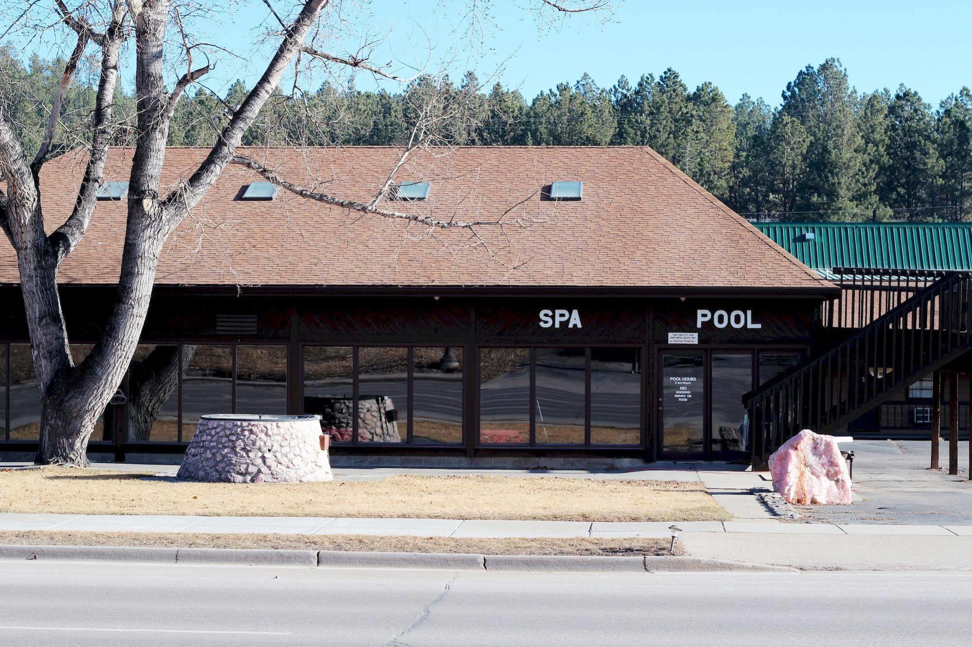 Chief Motel Custer Exterior photo